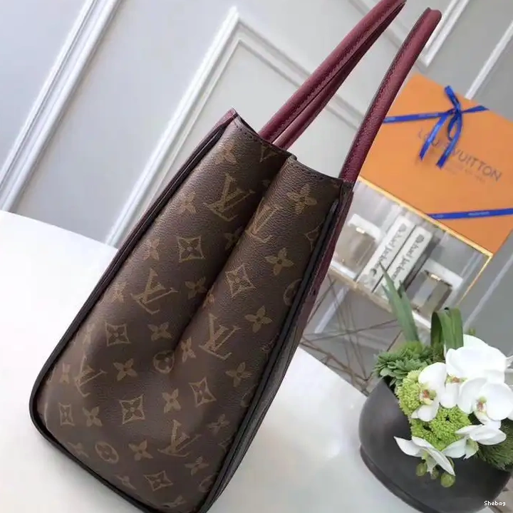 Bags LV 19T1L0379 0810